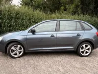 Gebraucht Skoda Rapid Ambition 90 PS (66 kW) 2014 Grau Kleinwagen