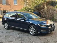 Gebraucht VW Passat 120 PS (88 kW) 2015 Blau Kombi