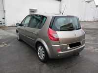 Gebraucht Renault Scénic 150 PS (110 kW) 2008 Braun Van / Kleinbus