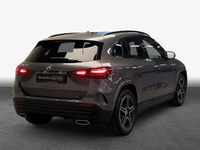 Gebraucht Mercedes GLA200 AMG 163 PS (119 kW) 2024 Grau SUV