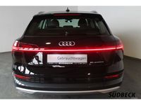 Gebraucht Audi e-tron Ambiente 230 kW (313 PS) 2020 Mythosschwarz (metallic) SUV