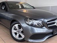 Gebraucht Mercedes E220 Avantgarde 194 PS (142 kW) 2017 Selenitgrau Limousine