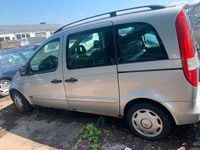Gebraucht Mercedes Vaneo 102 PS (75 kW) 2002 Silber Van / Kleinbus
