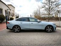Gebraucht BMW 520 M Sport 197 PS (144 kW) 2024 Grau Limousine
