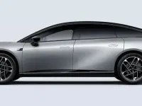 Neu XPENG P7 230 kW (313 PS) 2026 Silver frost Limousine