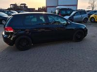 Gebraucht VW Golf VI 105 PS (77 kW) 2012 Schwarz Kleinwagen