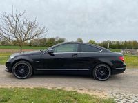 Gebraucht Mercedes C220 170 PS (125 kW) 2011 Schwarz Coupé