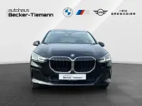 Gebraucht BMW 220 Active Tourer Efficient Dynamics 156 PS (114 kW) 2025 Saphirschwarz Van / Kleinbus
