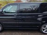 Second-hand VW T5 102 CP (75 kW) 2013 Negru Van