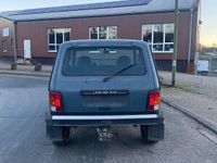 Gebraucht Lada niva 83 PS (61 kW) 2012 Schwarz SUV