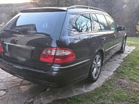Second-hand Mercedes E320 204 CP (150 kW) 2004 Negru Break