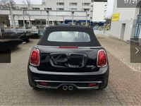 Gebraucht Mini Cooper D Cabriolet 116 PS (85 kW) 2019 Schwarz Cabrio