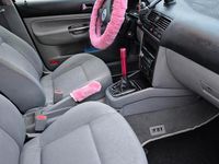 Second-hand VW Bora 75 CP (55 kW) 2002 Roșu Berlinǎ