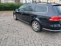 Gebraucht VW Passat 140 PS (102 kW) 2011 Schwarz Kombi