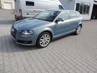 Gebraucht Audi A3 Ambiente 140 PS (102 kW) 2010 Sphärenblau metallic Kleinwagen