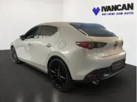 Neu Mazda 3 Homura-Line 140 PS (102 kW) 2025 Weiß (ceramic) Limousine