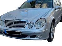 Gebraucht Mercedes E240 177 PS (130 kW) 2004 Silber Kombi