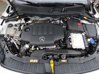 Gebraucht Mercedes GLA220 190 PS (139 kW) 2022 Weiß SUV