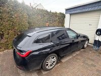 Gebraucht BMW 330e Sport Line 292 PS (214 kW) 2021 Schwarz Kombi
