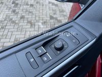 Gebraucht VW Multivan Comfortline 204 PS (150 kW) 2023 Fortanarot/reflexsilber Van