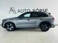 Gebraucht VW Touareg R 462 PS (339 kW) 2025 Grau SUV