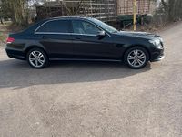 Gebraucht Mercedes E200 136 PS (100 kW) 2015 Schwarz Limousine