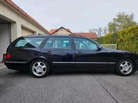 Gebraucht Mercedes E240 170 PS (125 kW) 2000 Violet Kombi