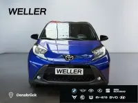 Neu Toyota Aygo 72 PS (52 kW) 2025 Juniper blue 90 (blau) Kleinwagen
