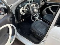 Second-hand Smart ForFour 71 CP (52 kW) 2015 Alb Hatchback