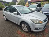 Używany Ford Focus Titanium 101 KM (74 kW) 2009 Srebrny Sedan/Limuzyna
