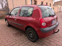 Gebraucht Renault Clio II 58 PS (42 kW) 2002 Rot Kleinwagen