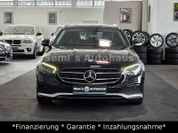 Gebraucht Mercedes 220 Avantgarde 200 PS (147 kW) 2022 Schwarz Limousine
