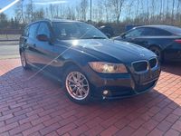 Gebraucht BMW 320 184 PS (135 kW) 2011 Schwarz Kombi