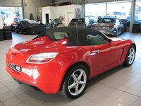 Gebraucht Opel GT 264 PS (194 kW) 2009 Victoriarot b Cabrio