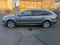 Gebraucht Skoda Superb Ambition 160 PS (117 kW) 2009 Grau Kombi
