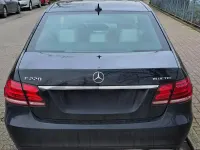 Gebraucht Mercedes E220 163 PS (119 kW) 2015 Schwarz Limousine