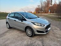 Gebraucht Ford Fiesta 105 PS (77 kW) 2016 Silber Kleinwagen