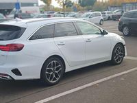 Gebraucht Kia Ceed Platinum 141 PS (103 kW) 2022 Weiß Kleinwagen