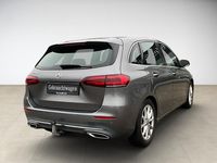 Gebraucht Mercedes B220 Progressive 190 PS (139 kW) 2019 Grau Van / Kleinbus