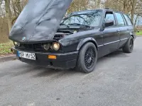 Gebraucht BMW 320 150 PS (110 kW) 1991 Schwarz Kombi