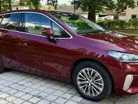 Gebraucht BMW 220 Active Tourer Luxury Line 156 PS (114 kW) 2023 Rot Van / Kleinbus