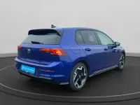 Usata VW Golf VIII R-line 150 CV (110 kW) 2025 Blu Berlina
