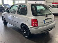 Gebraucht Nissan Micra 60 PS (44 kW) 2000 Silber Kleinwagen