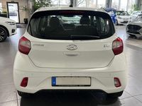 Gebraucht Hyundai i10 67 PS (49 kW) 2021 Polar white Kleinwagen