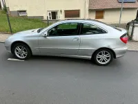Gebraucht Mercedes C180 129 PS (94 kW) 2001 Silber Coupé