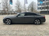 Gebraucht BMW 750L Performance 530 PS (389 kW) 2021 Grau Limousine