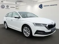 Gebraucht Skoda Octavia Style 116 PS (85 kW) 2023 Candyweiss Kombi