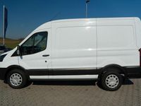 Gebraucht Ford Transit Trend 131 PS (96 kW) 2022 Weiß Van / Kleinbus