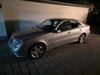 Gebraucht Mercedes E500 304 PS (223 kW) 2002 Silber Limousine