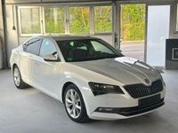 Gebraucht Skoda Superb Style 150 PS (110 kW) 2015 Weiß Limousine